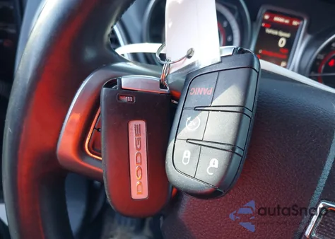 2019 Dodge Journey Crossroad Awd z USA, uszkodzony, nr VIN 3C4PDDGG3KT739186